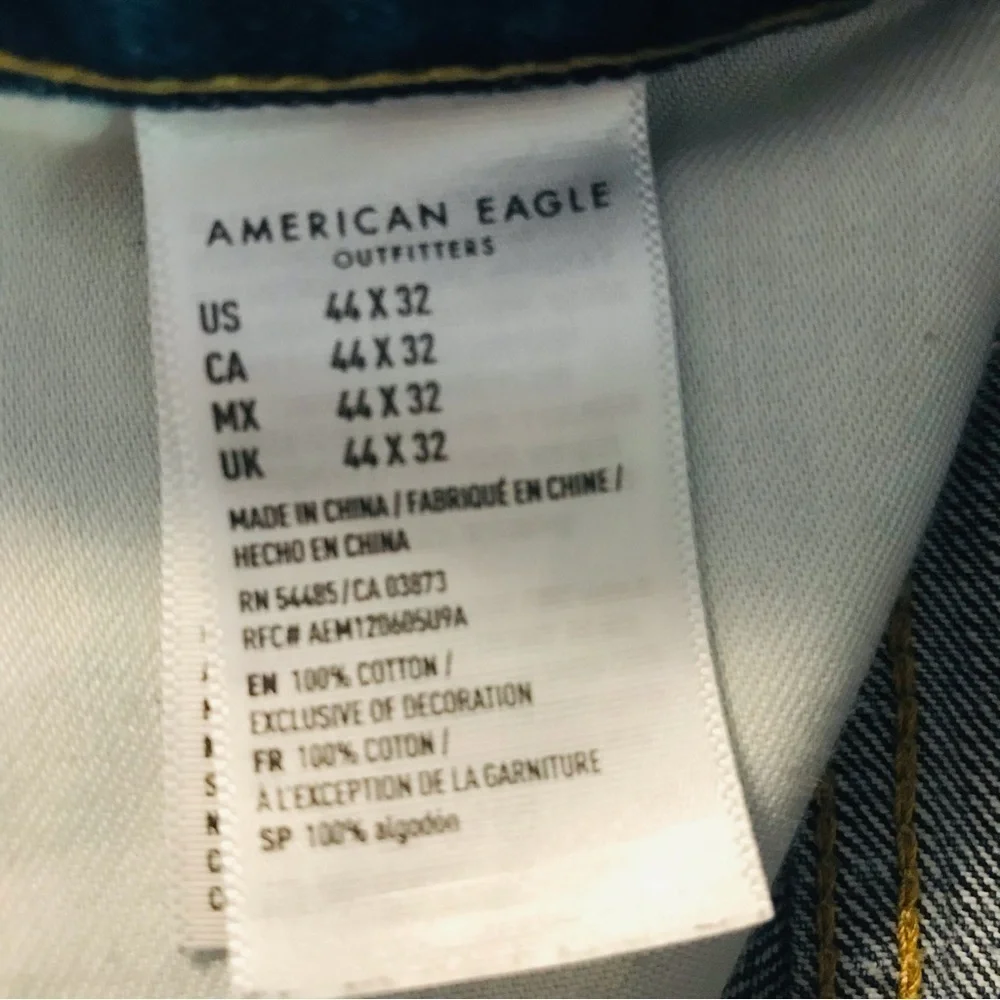 American Eagle Destructed Relaxed Fit Tapered Leg Denim Jeans Men’s sir 44x32 44